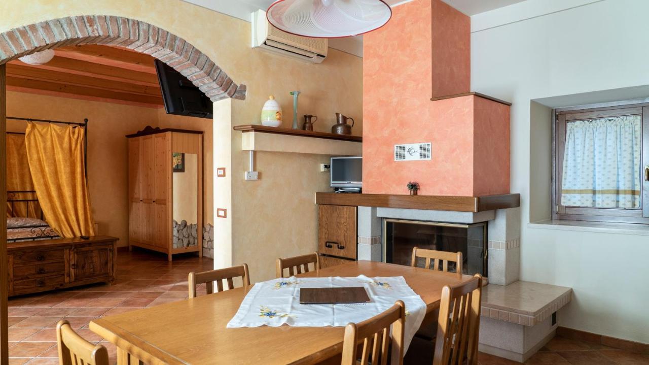 Agriturismo Le Tese Cola  ภายนอก รูปภาพ